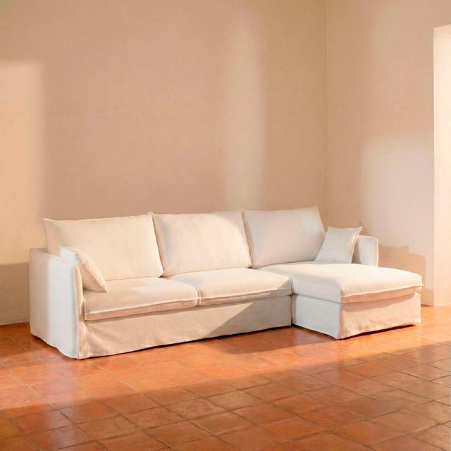 Sofá chaise longue Zaragoza vista frontal de estilo nórdico