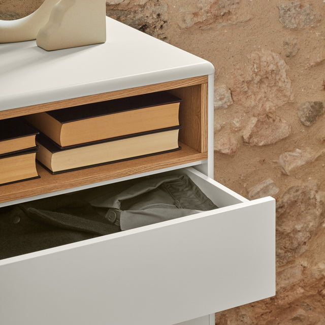 Cómoda Corvo 120 Crema con acabado crema en ambiente de estilo nórdico